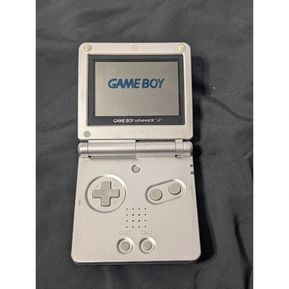 Nintendo Game Boy Advance SP Silver Handheld Console AGS-001 w/ Pelican Battery